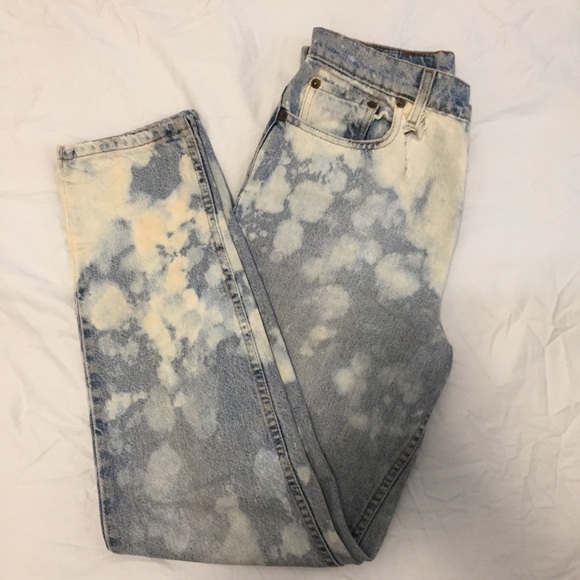 Levi’s Acid Wash Distressed Mom Jeans Size 8 - Picture 4 of 5